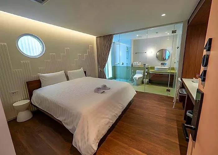 Bonsai Hotel 4*